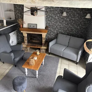  Hébergement de vacances A L'oree De La Foret Legendaire